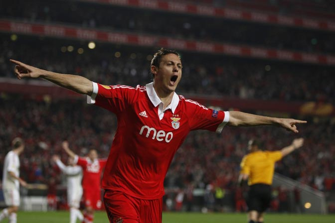 Nemanja Matic Selangkah Lagi ke Chelsea