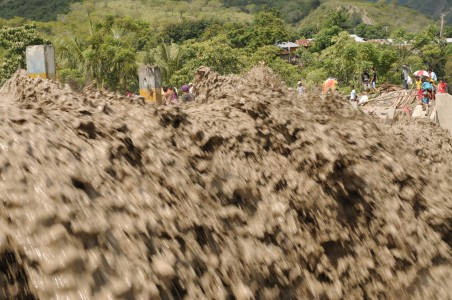 Banjir, Warga Jorong di Agam Sumatera Barat Terisolasi