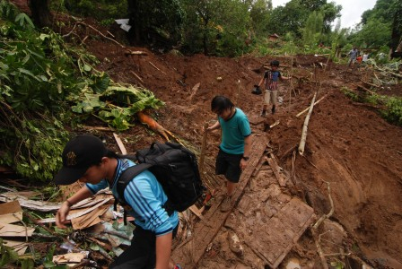 Banjir Rusak Enam Jalan Nasional di Sulawesi Utara