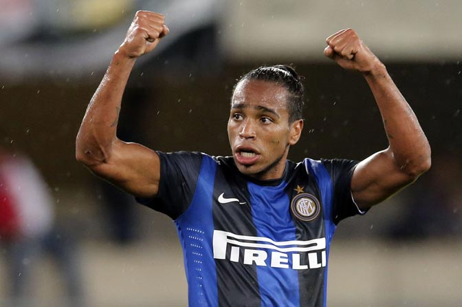 Inter Lepas Alvaro Pereira ke Sau Paulo
