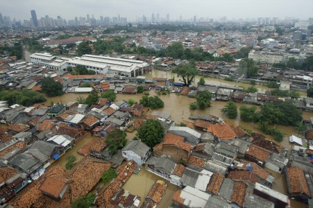 Banjir Meluas, Pengungsi di Kampung Melayu Capai 7000an Lebih