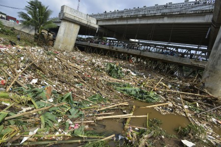 Pasca Banjir, 700-an Truk DIkerahkan Bersihkan Sampah Jakarta