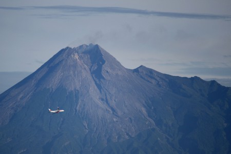 Gempa Kebumen Tak Pengaruhi Aktivitas Gunung Merapi