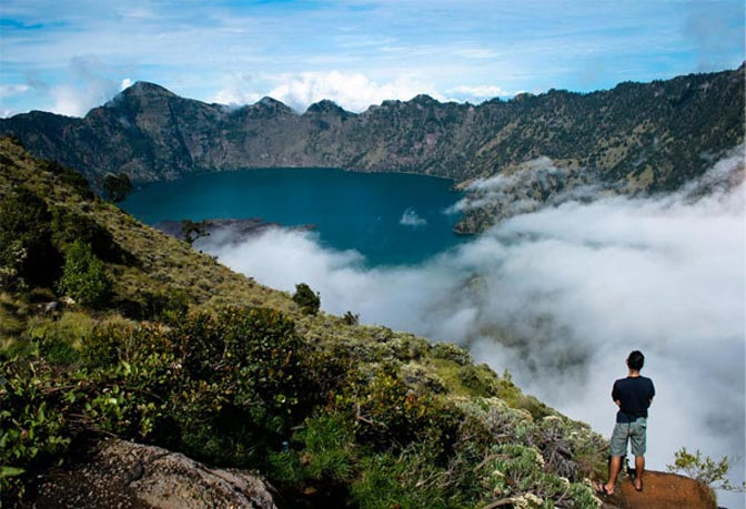 Cuaca Buruk, Pendakian Gunung Rinjani Ditutup