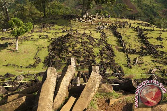 Situs Gunung Padang Mulai 