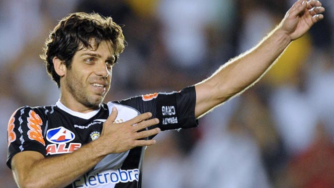 Juninho Pernambucano Tinggalkan Sepak Bola