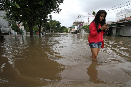 Penyelenggara PAUD Buka Fasilitas Bermain Anak di Pengungsian Kampung Pulo