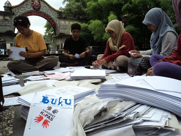 Buku Daur Ulang untuk Anak-anak Korban Bencana