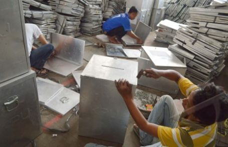 Petisi Warga Tolak Dana Saksi Parpol Rp 700 M