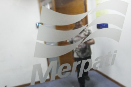 Alasan Pemerintah Bekukan Operasi Merpati