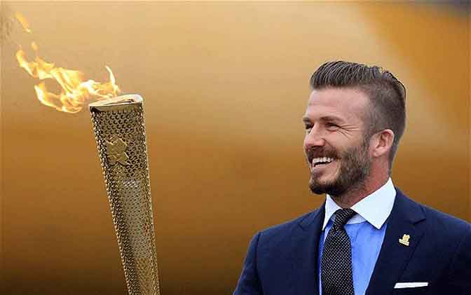 Beckham Kunjungi Korban Topan di Filipina
