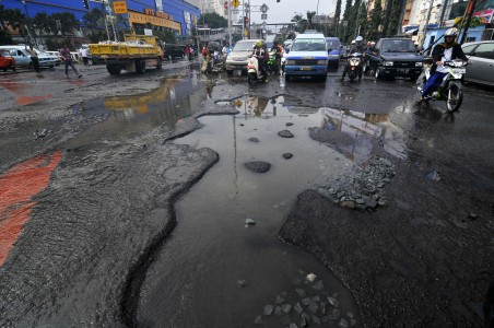 DKI Percepat Perbaikan Jalan Berlubang