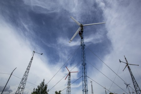 Belasan Kabupaten di NTT Terima Bantuan Proyek Energi Pedesaan