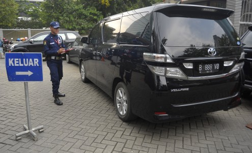 Setelah Jennifer Dunn, KPK Kembali Sita Vellfire dari Anggota DPRD Banten