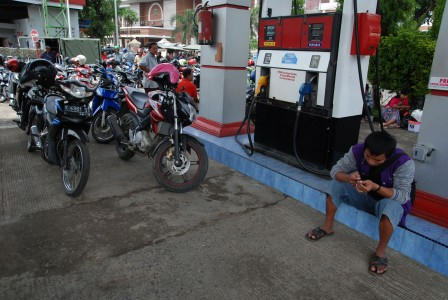 Warga Perbatasan Kalimantan Utara Mengandalkan BBM Malaysia