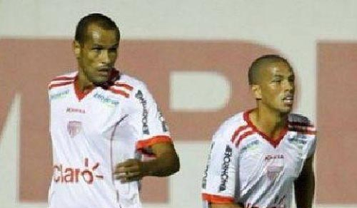 Rivaldo Main Bersama Anaknya Rivaldinho di Stadion Rivaldo