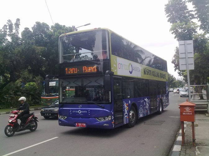Bus Wisata Jakarta di Hari Pertama Sepi Peminat