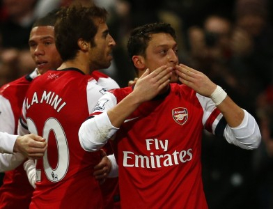 Tabrak Fotografer, Polisi Periksa Ozil
