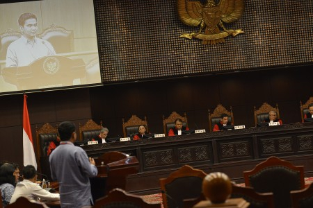 Alasan MK Tolak Undang-Undang tentang Akta Kelahiran