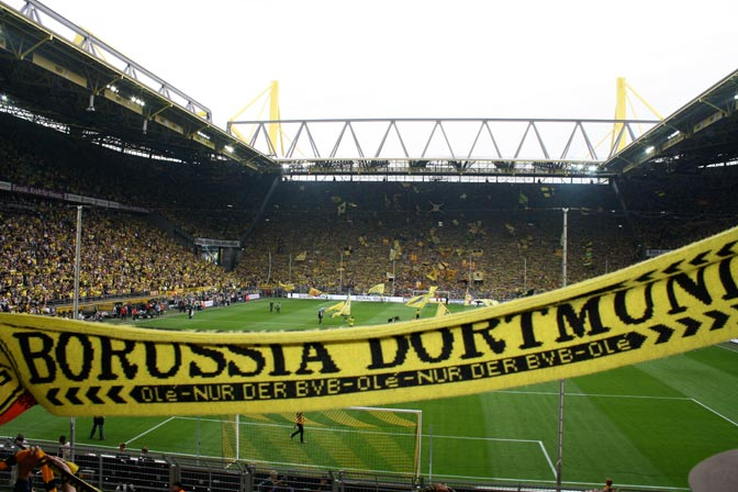 Dortmund Hukum Pendukungnya yang Pro Nazi