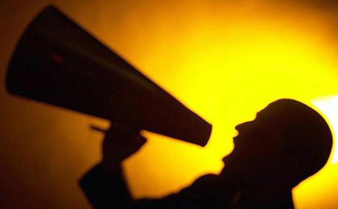 Mahasiswa Unsrat Tuntut Rektor Mundur