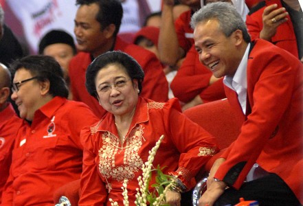 Pengamat: Awasi Penyalahgunaan Jabatan Enam Gubernur Jurkam PDI Perjuangan