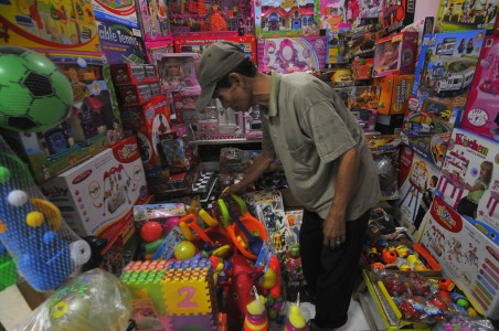 Pengusaha Tak Siap Pasang Label SNI pada Produk Mainan Anak