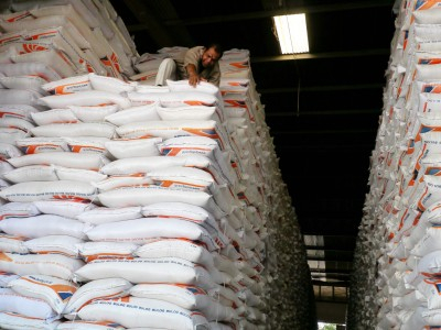 14 Ribu Lebih Warga Kupang Terima Raskin