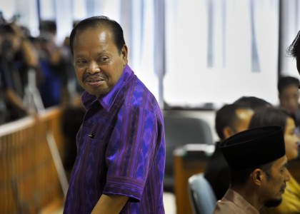 Sutan Bhatoegana: Tidak Ada Itu Bahas Tender dengan Karen Agustiawan