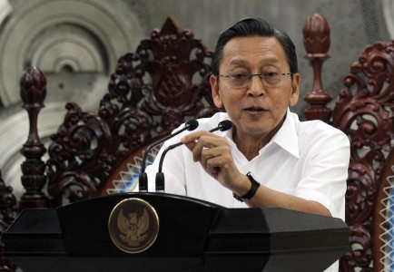 Panggil Boediono, KPK Segera Cari Bukti Pendukung
