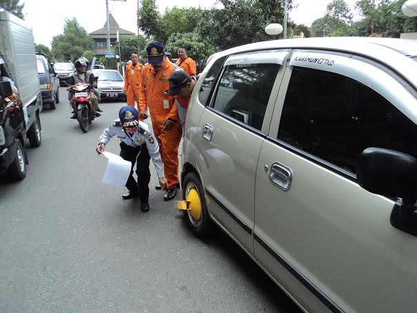 Pemkot Surakarta dan Polisi Gelar Razia di Kawasan Bebas Parkir