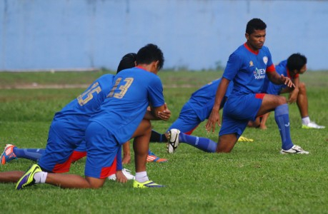 Jelang Lawan Hanoi T&T, Arema Cronus Perkuat Pertahanan