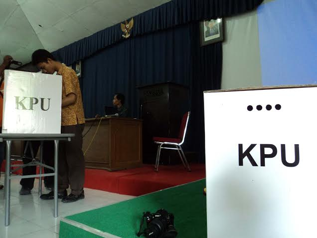 Cara KPU Surakarta Cegah Kerusakan Kotak Suara