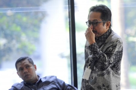 KPK Periksa Bekas Sekjen ESDM Untuk Jerat Anggota DPR