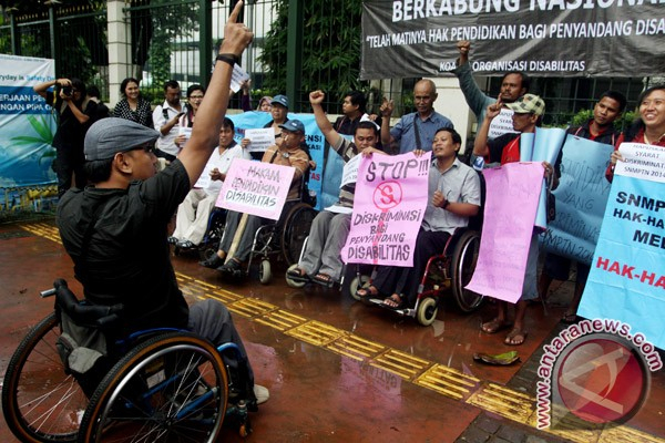 Pertahankan Kebijakan Diskriminatif, Kemendikbud Diseret ke Ombudsman