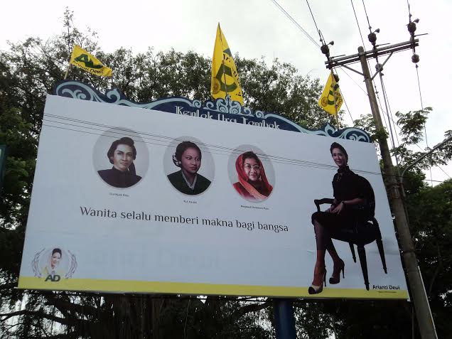 Ketika Caleg Mendompleng Tokoh yang Berbeda Partai