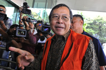 Hassan Wirajuda Disebut Terima Uang dari Sudjanan