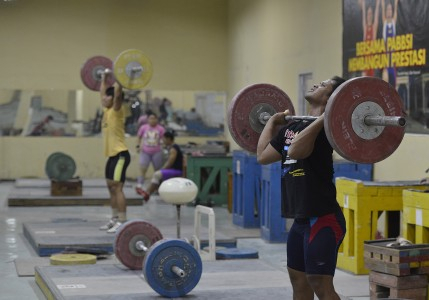 Dicoret dari Sea Games, Persatuan Angkat Besi Minta KOI Lobi Singapura