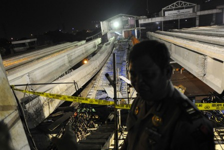 Jembatan Tanah Abang Rubuh, Ahok Minta Kontraktor Tanggung Jawab