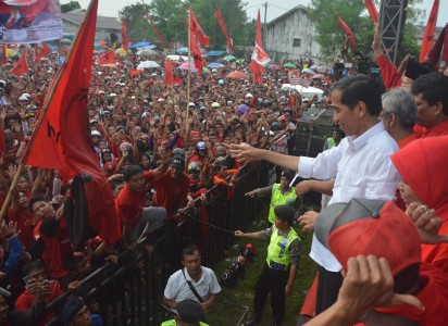 Saat Kampanye di Papua, Jokowi Soroti Masalah Kesehatan