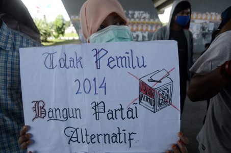 Buruh dan Miskin Kota Jakarta: Menjadi Penonton, Menolak Pemilu