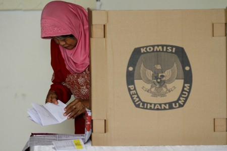 Surat Suara Bolong Duluan, Penghitungan di Bogor Dihentikan