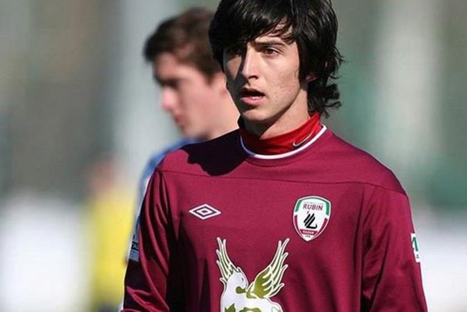 Sardar Azmoun Diperebutkan Empat Klub Besar Eropa