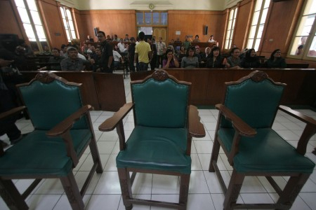 Mahkamah Agung Diminta Kabulkan Tuntutan Panitera