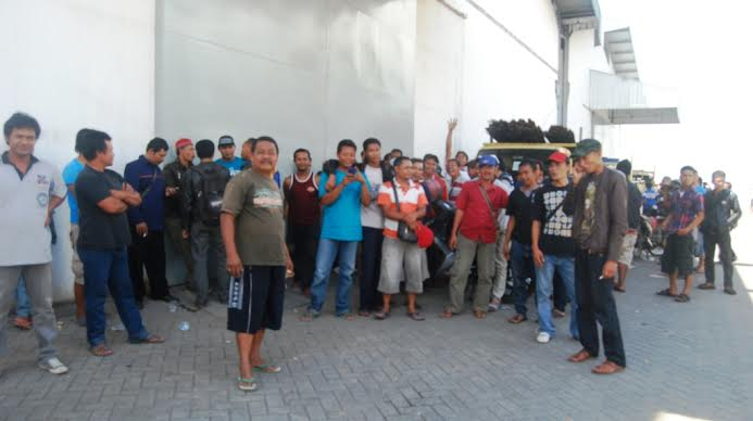 Demo Buruh Malang, Puluhan Tahun Tak Diangkat Karyawan