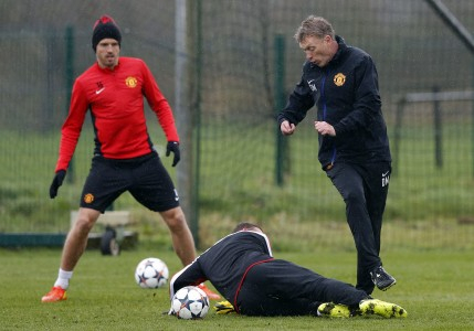 United Resmi Pecat Moyes