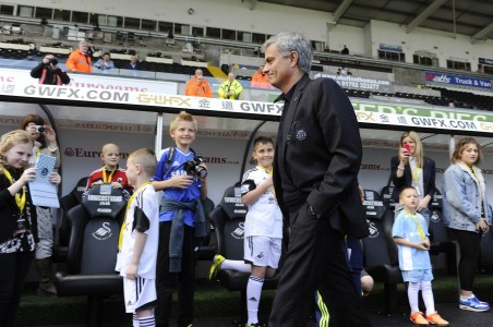 Mourinho, Faria dan Ramires Terancam Sanksi FA