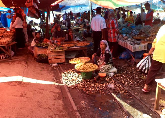 Dilema Pedagang Tradisional di Sawahlunto