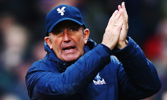 Tony Pulis Manajer Terbaik Liga Inggris Bulan April