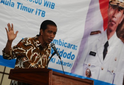 Jokowi Minta Diundang Masyarakat Adat Blusukan